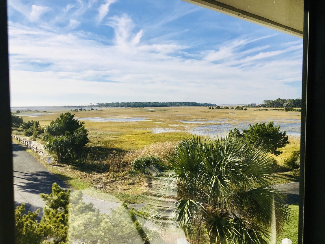 6 Cedar Reef, Saint Helena Island, SC 29920 Condo for Rent in Saint