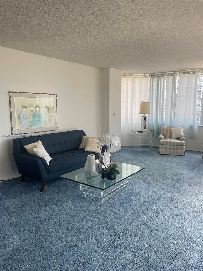 Building Photo - 1985 S Ocean Dr  9P Hallandale Beach Fl 33009