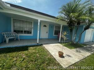 Foto principal - 2226 SE Tiffany Ave