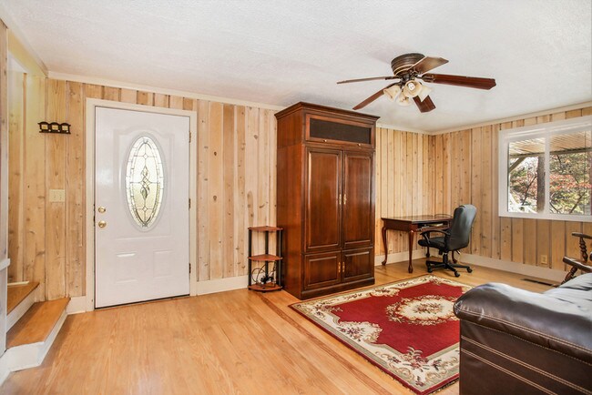 Building Photo - 39 Innsbruck Ln