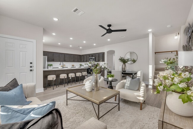 Foto del edificio - The Barracks Townhomes