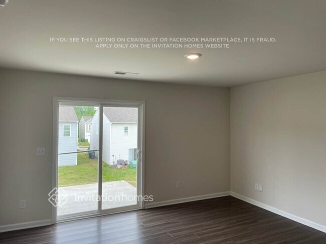 Foto del edificio - 5122 Cameron Cmns Pkwy