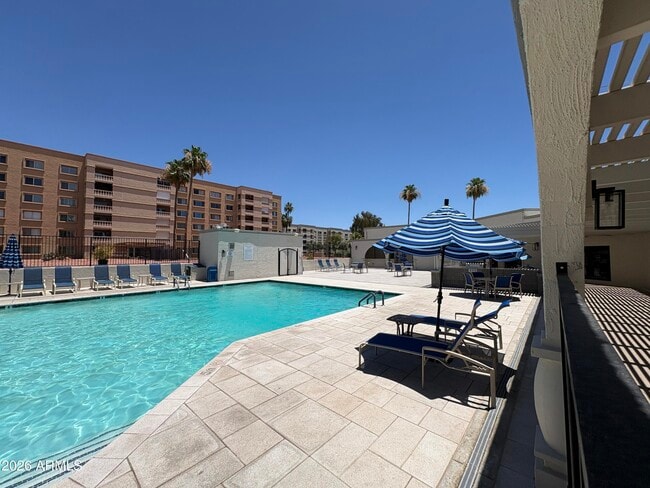 Building Photo - 7940 E Camelback Rd