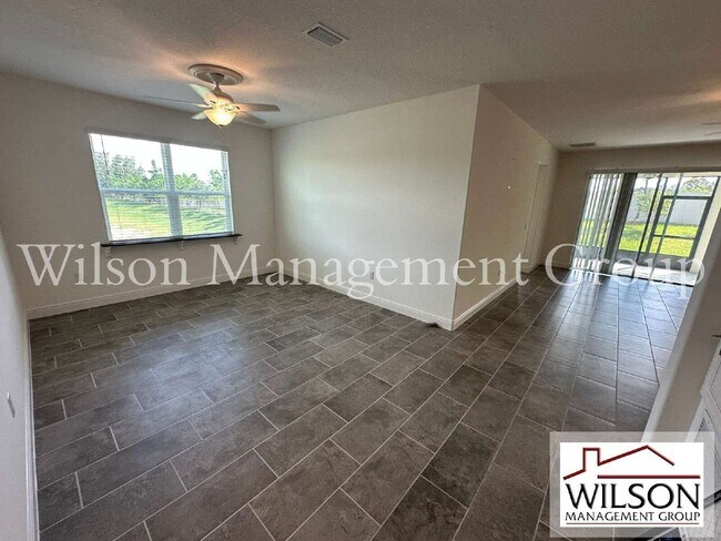 Foto del edificio - 484 Shadow Gorge Wy