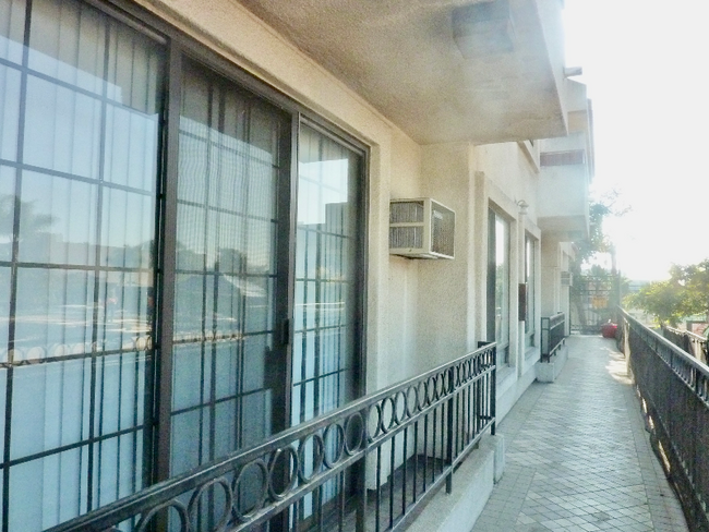 Foto del edificio - 3648 Motor Ave