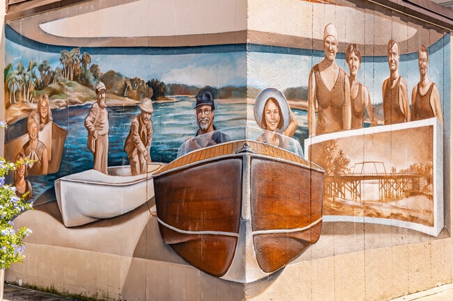 A historical mural adorns downtown New Port Richey.