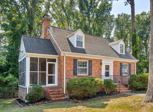 Building Photo - 6731 Forest Hill Ave