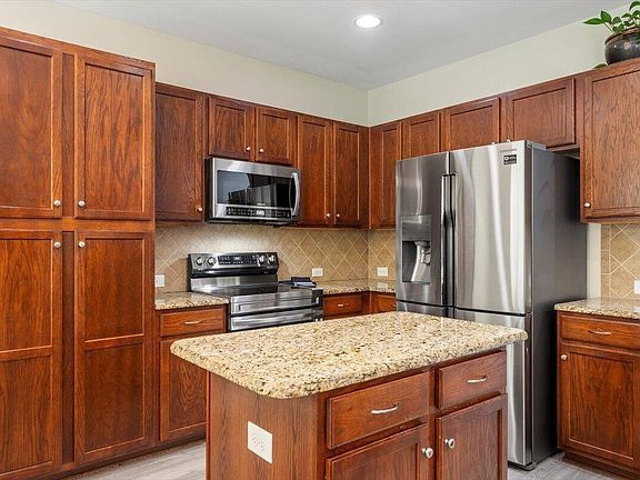 Building Photo - Build Equity While Leasing - Lease and Own...