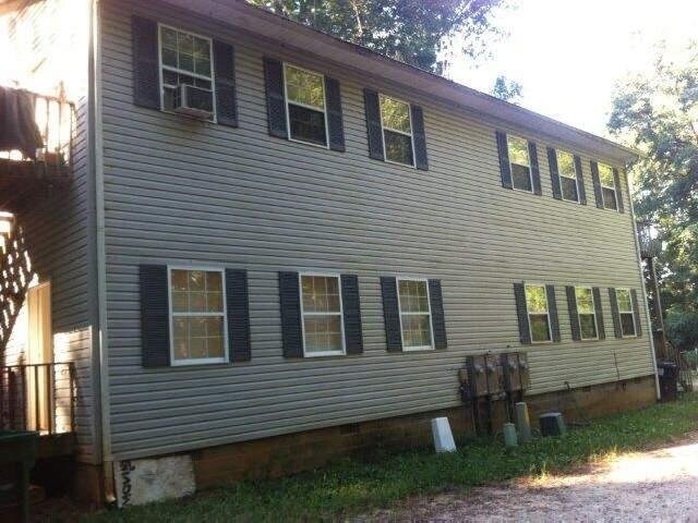 Building Photo - 145 Janet Ln