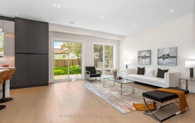 Photo du bâtiment - 55 Adanac Dr