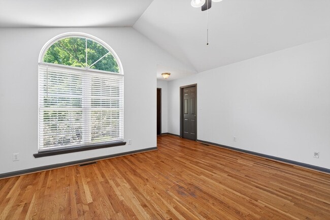 Foto del edificio - 11304 Cox Ave