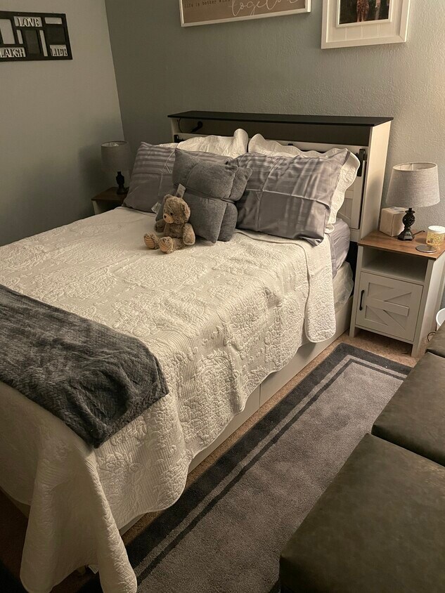Foto principal - 3844 Blackbird Dr