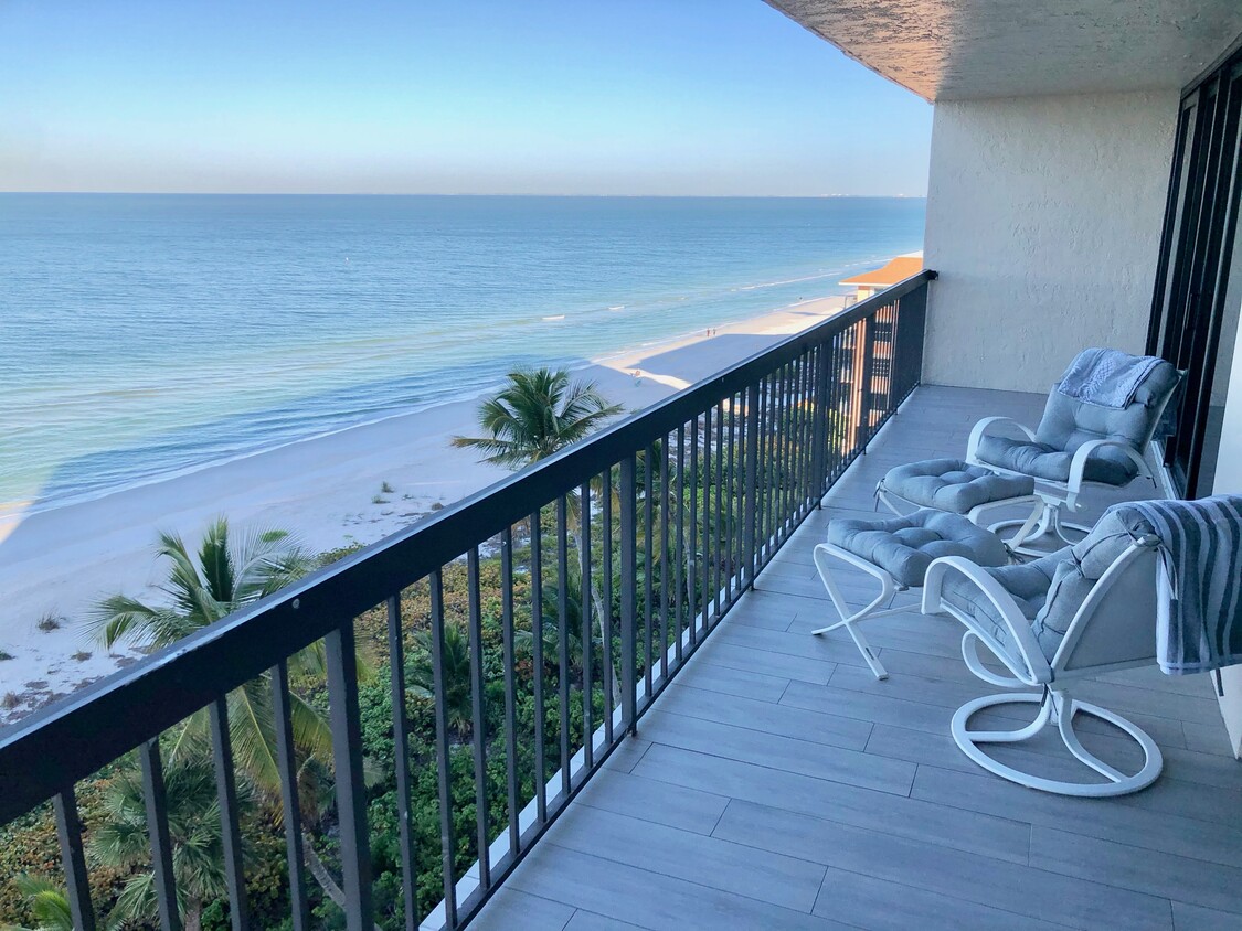 Large 186 sq. ft. balcony with direct, unobstructed Gulf and beach views. - 26300 Hickory Blvd