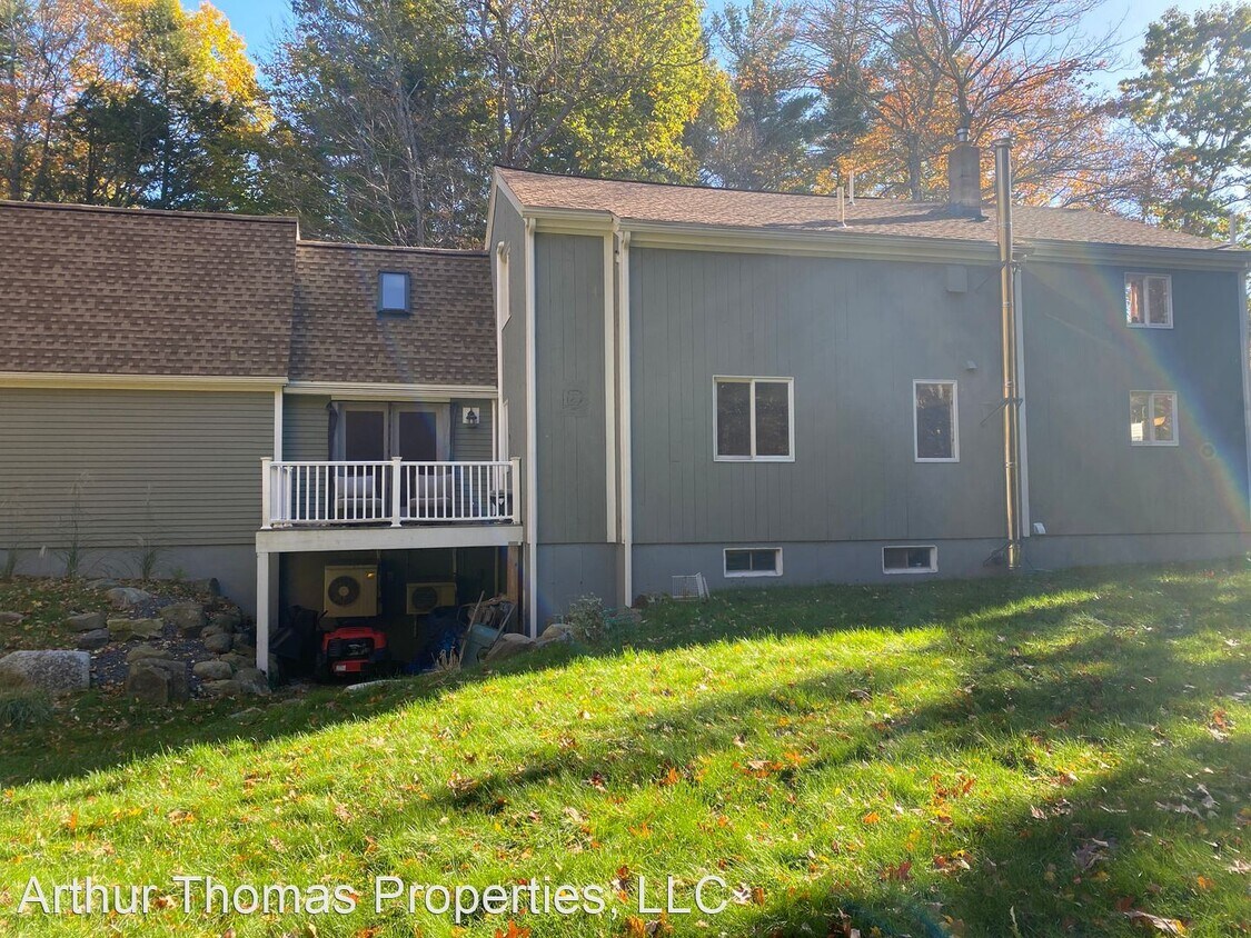 Primary Photo - 3 br, 2 bath House - 32 Ridgewood Dr.