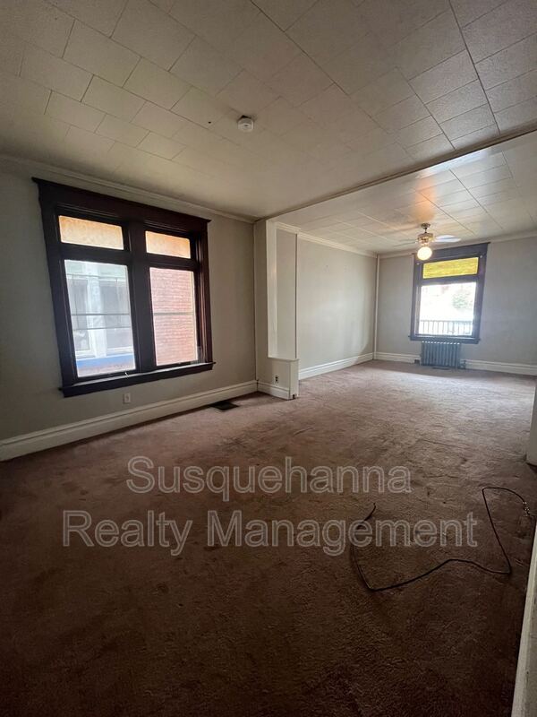 Foto del edificio - 2137 Derry St