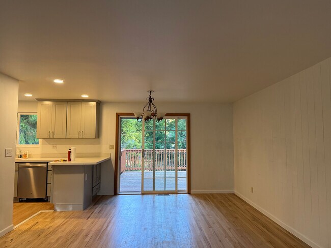 Foto del edificio - 18510 3rd Pl NW