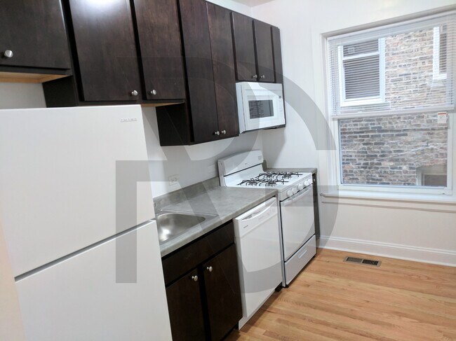 Foto del edificio - 3211 W Pierce Ave