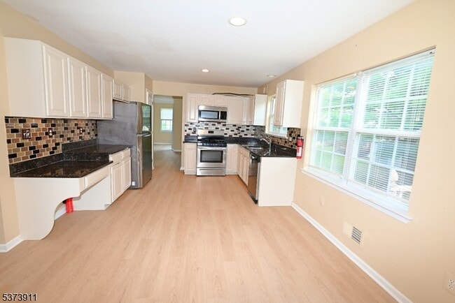 Building Photo - 34 Nostrand Rd