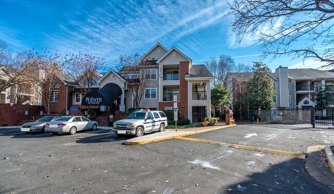 Photo - Beautifully Updated 1 Bed 1 Bath Condo With Sunroom In Sought After Point At Park