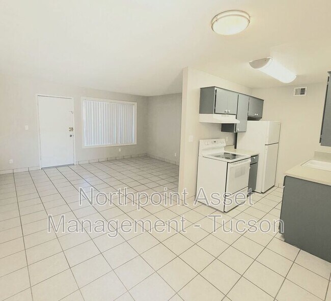 Foto del edificio - 3993 N Campbell Ave