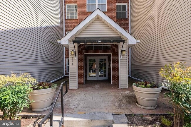 Building Photo - 3309 Wyndham Cir