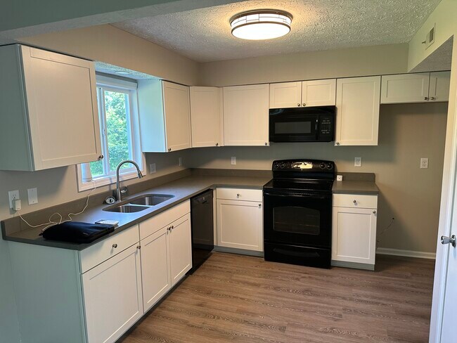 Foto del edificio - 1635 Stacy Lynn Dr