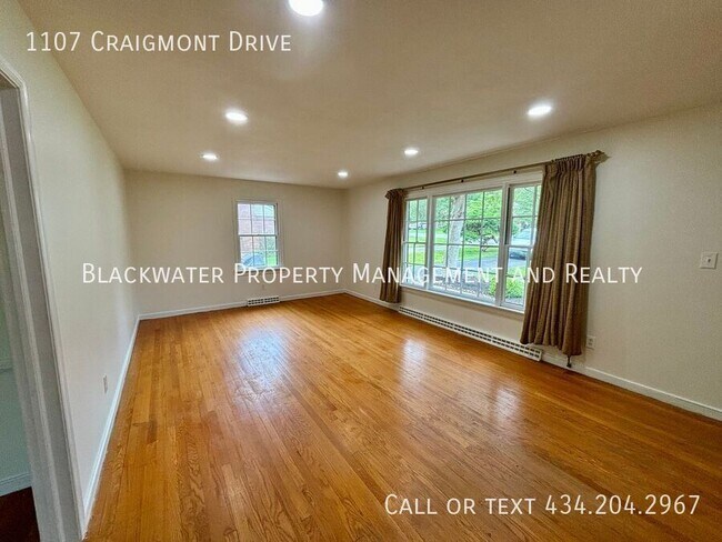 Building Photo - 1107 Craigmont Dr