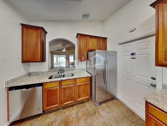 Building Photo - 33437 Irongate Dr