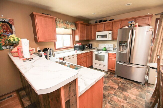 Foto del edificio - Cozy 4 Bed 3 Bath House on NW Side of Siou...
