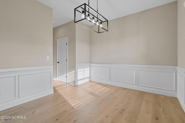 Foto del edificio - 204 Sandy Springs Rd