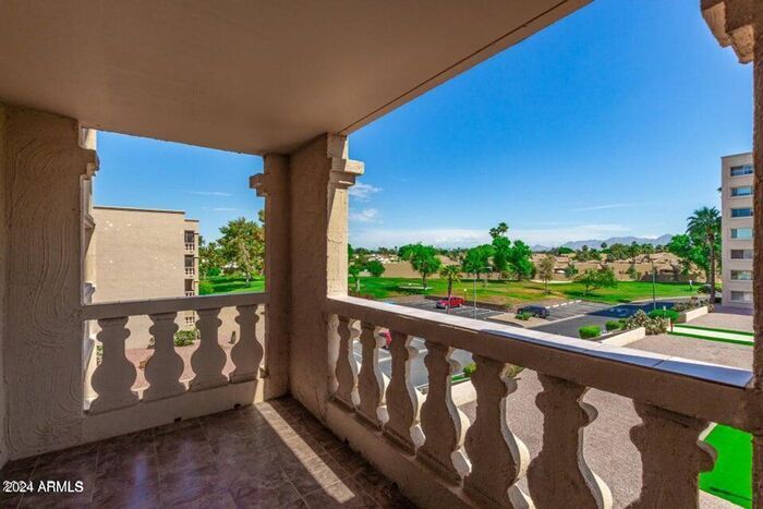 Primary Photo - Lovely Scottsdale Shadows Rental