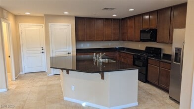 Building Photo - 3072 Bicentennial Pkwy