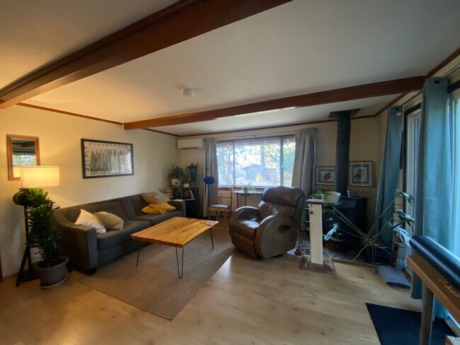 Foto del edificio - 1 Bedroom, 1 Bath + Bonus space | Hood River