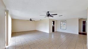 Building Photo - 2880 Kimberly Dr