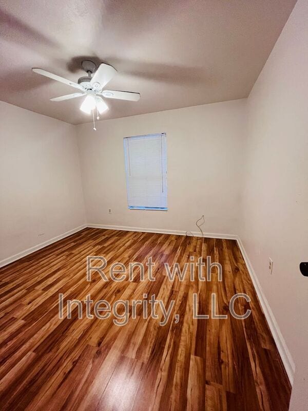 Building Photo - 581 Holyoke Ct
