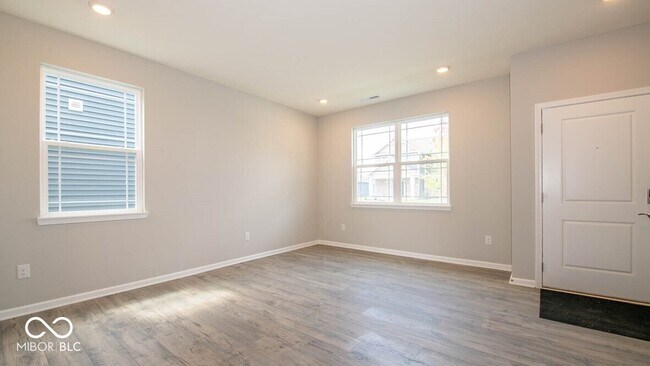 Building Photo - 2564 Plano Dr