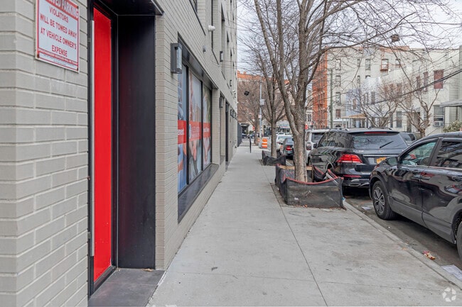 Walkway - 2321 Belmont Ave