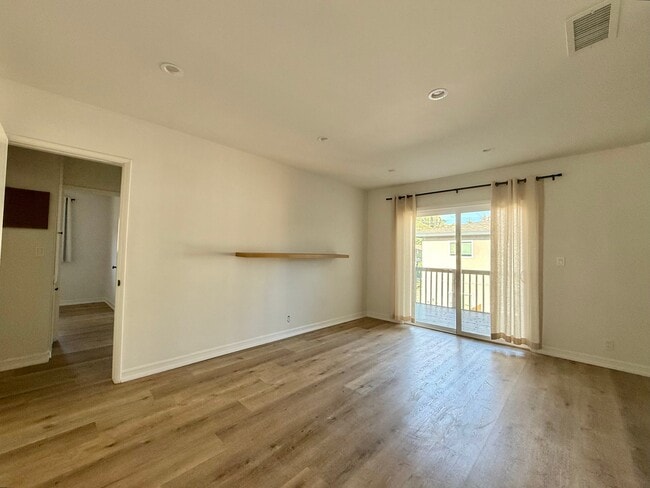 Building Photo - 3819 Park Pl