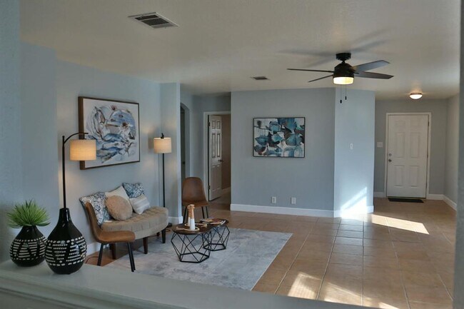 Foto del edificio - 717 Blair Ave