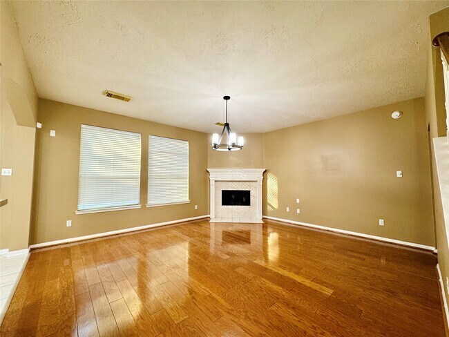 Building Photo - 38 Windswept Oaks Pl