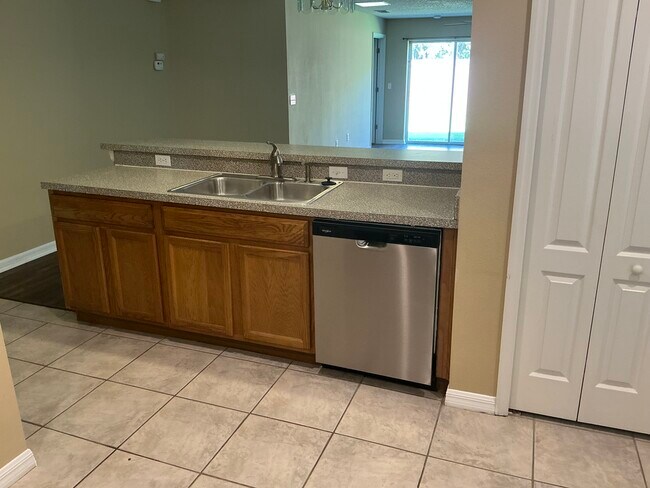 Building Photo - 15333 Harrowgate Way