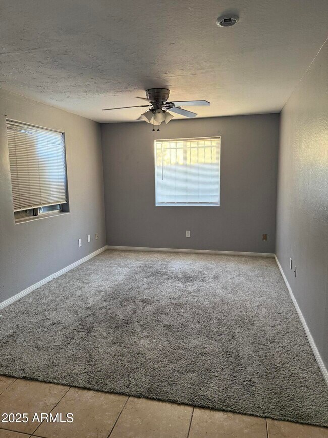 Building Photo - 929 W Cocopah St