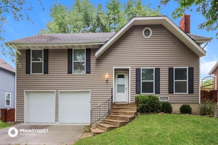 Foto principal - 2316 W Post Oak Rd, Olathe, KS 66061