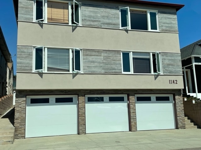 Building Photo - 1144 Manhattan Ave
