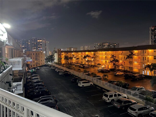 Foto del edificio - 1913 S Ocean Dr