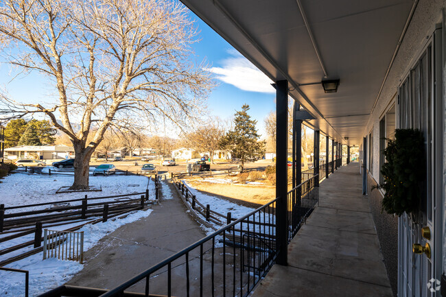 Building Photo - Westwind Apartments