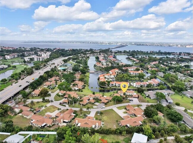 Foto del edificio - 4265 Island Cir