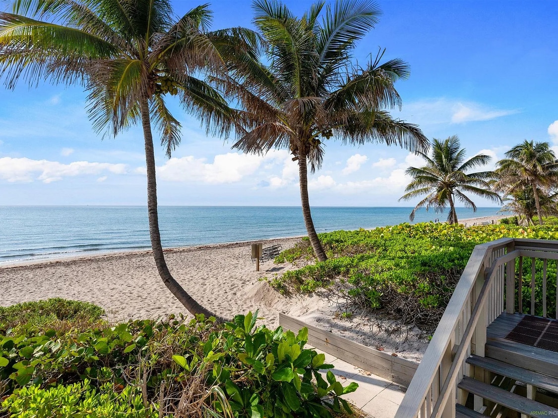 Private Beach - 3215 S Ocean Blvd