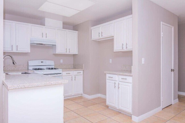 Foto del edificio - 39056 Dianron Road