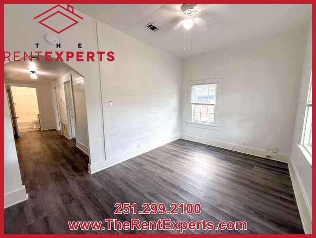 Building Photo - 63 Macks St
